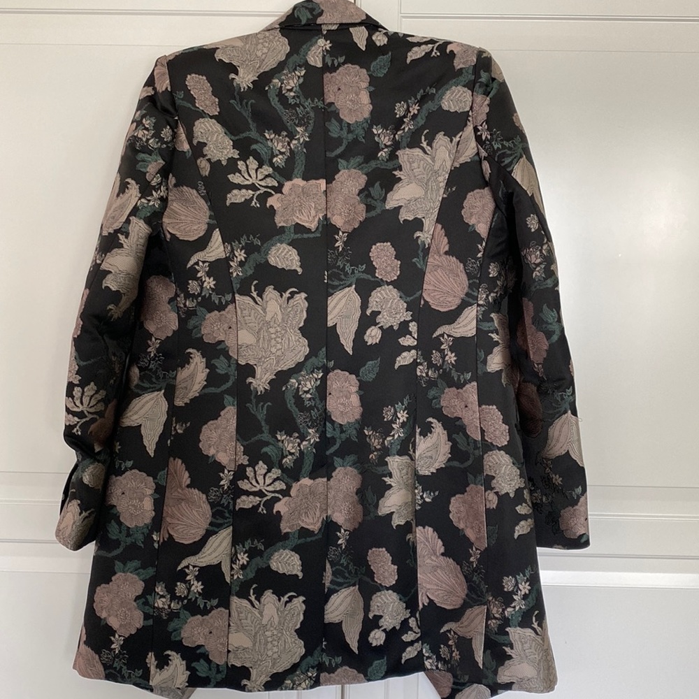 Sosken blazer jacket in size 1